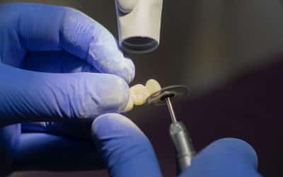 Oral Medicine: Treating peri-implantitis